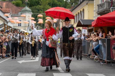 Povorka ob dnevih narodnih noš in oblačilne dedščine (36)